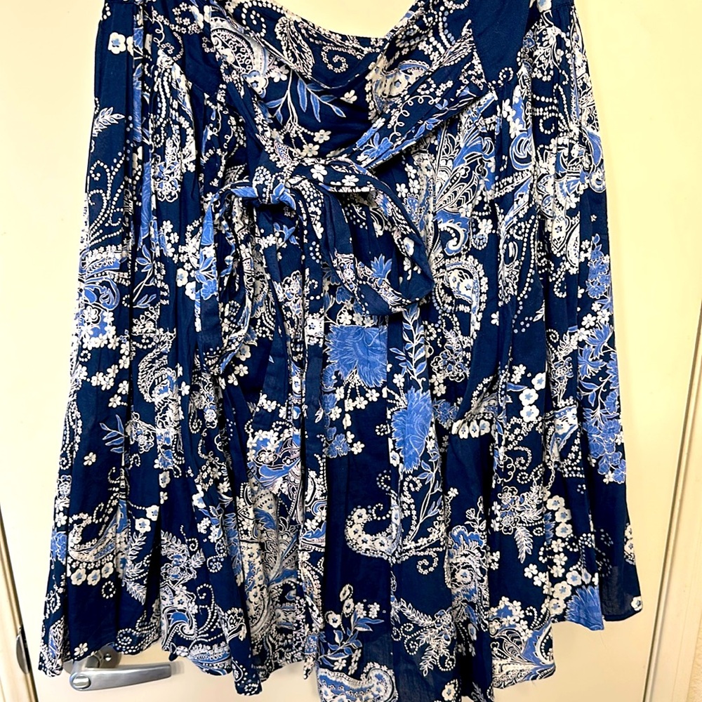 BILA full blue floral paisley fully lined skirt EUC